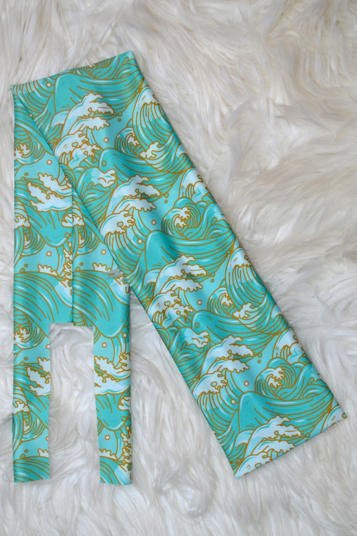 Ocean Waves Tail Bag