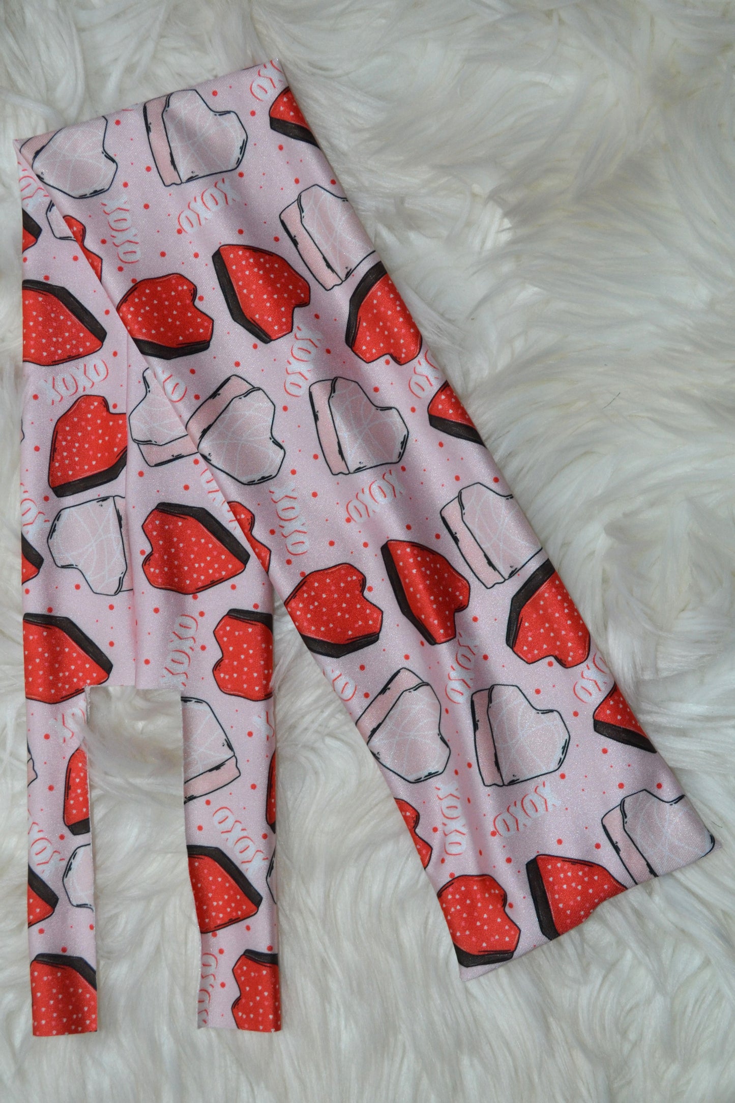 Valentines Treats Tail Bag Sideways
