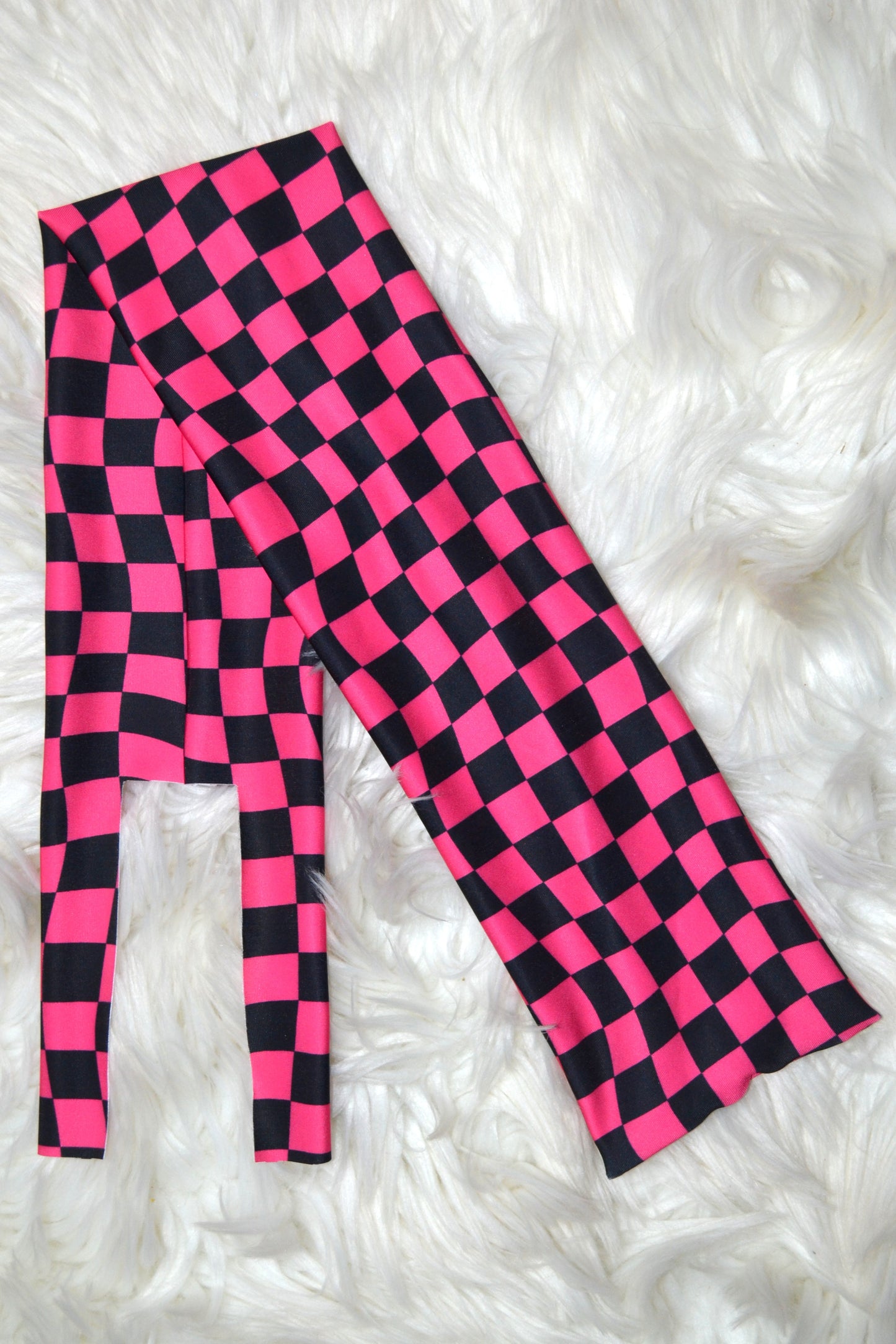 Black and Pink Checkered Swirl Tail Bag