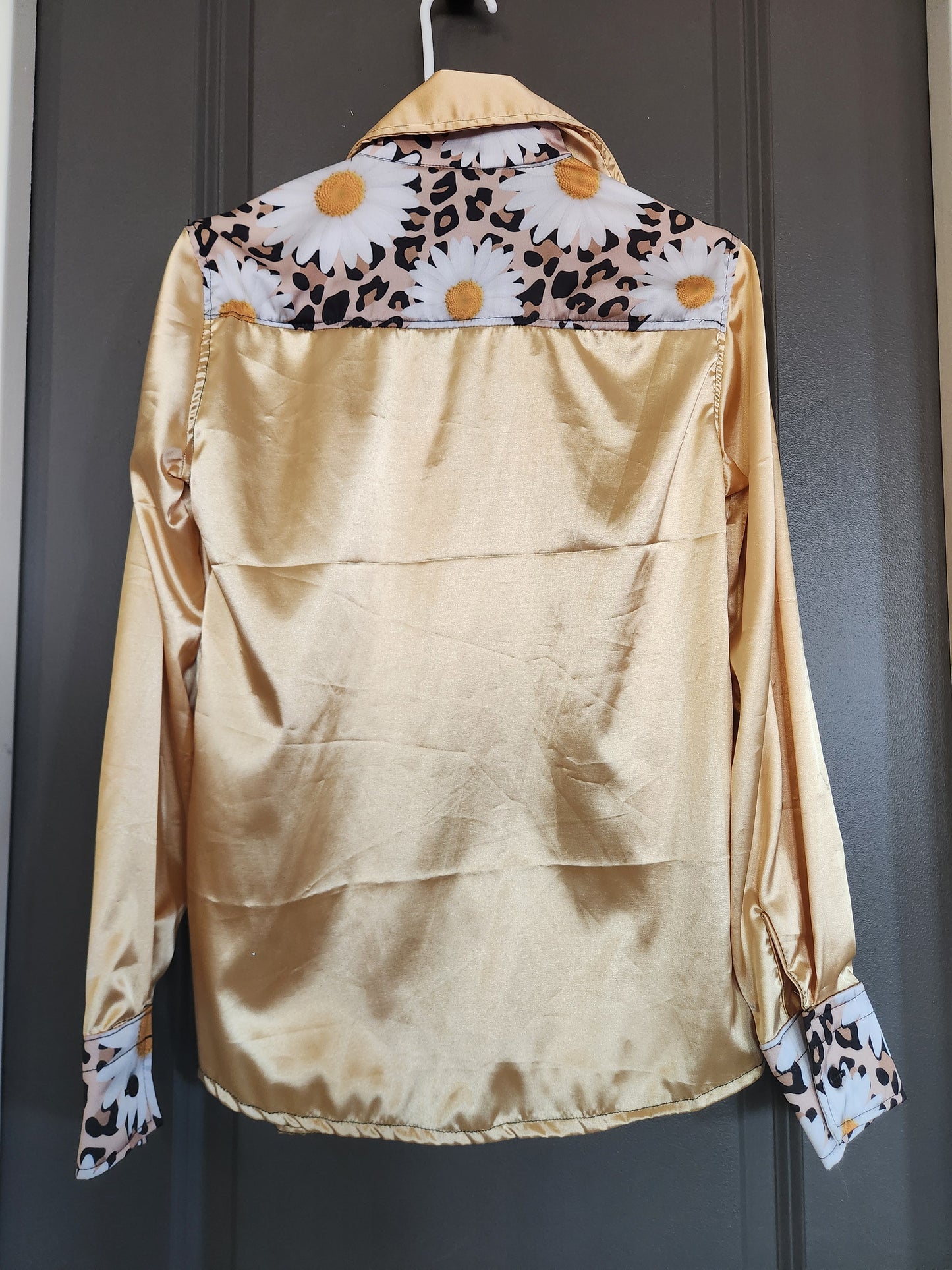Thunderbird Rodeo Shirt
Daisy Cheetah Size Large