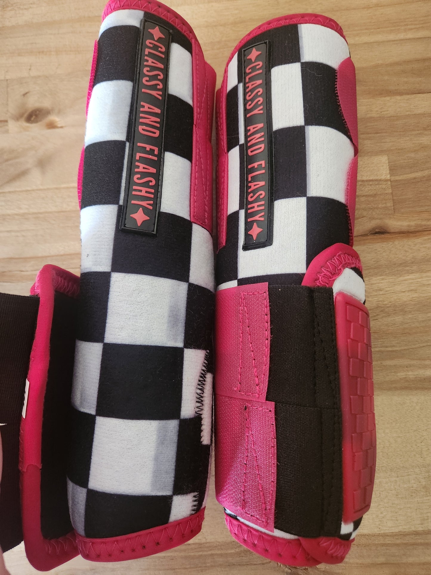 On Sale COSMETIC DEFECT Checker with Pink Splint Boots