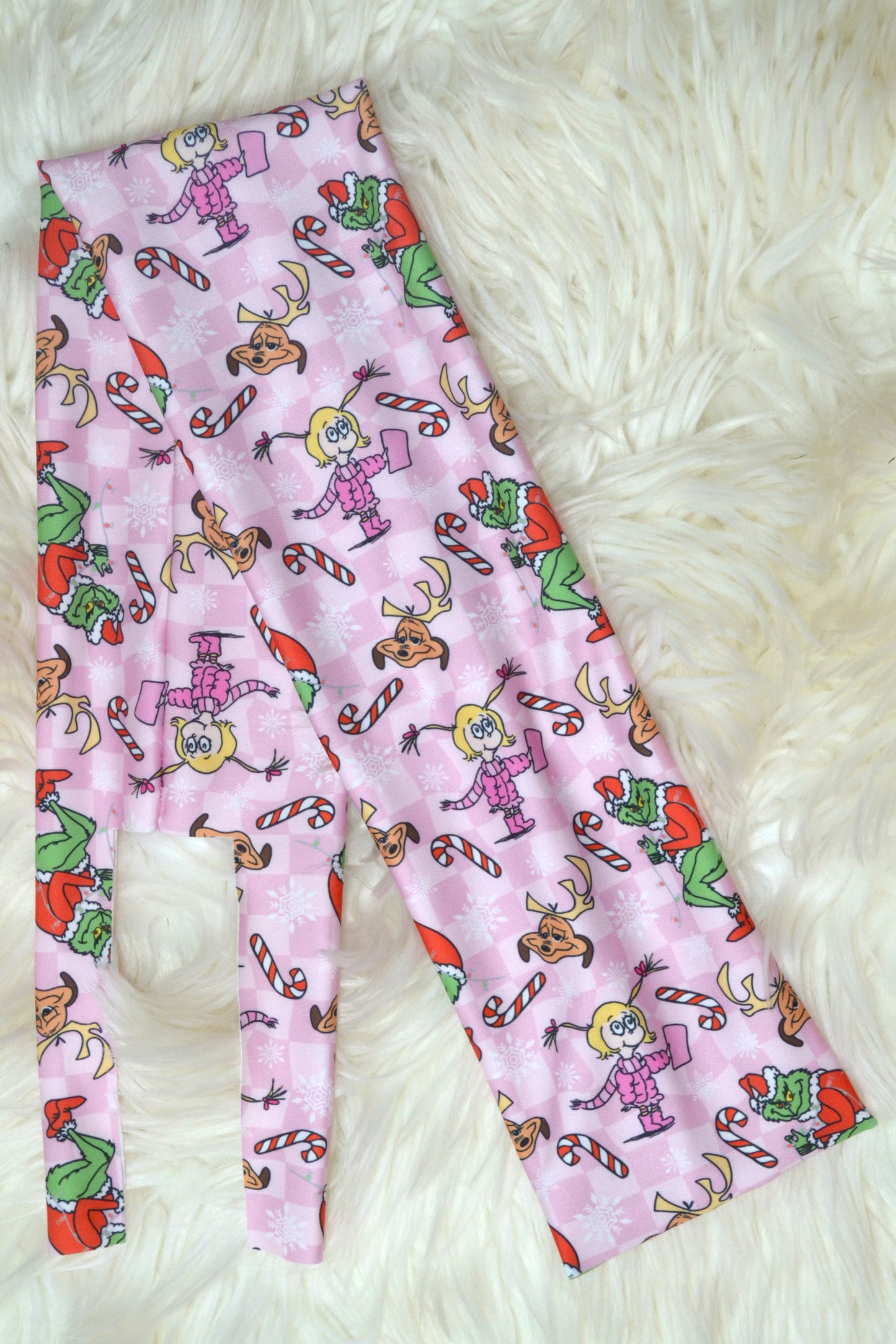 Max on Pink Check Tail Bag