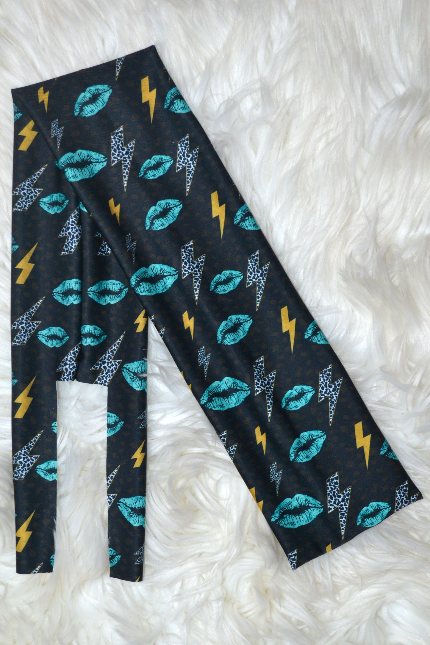 Teal Lips Tail Bag