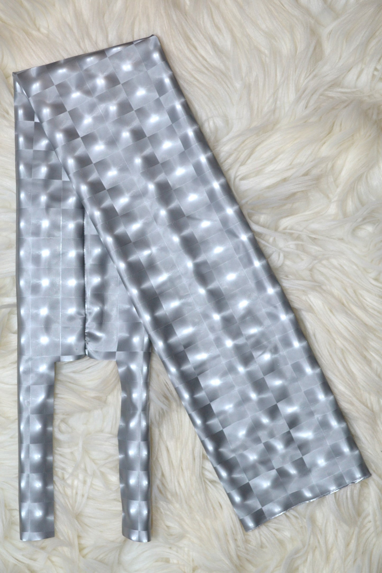 Silver Metallic Checkered Tail Bag