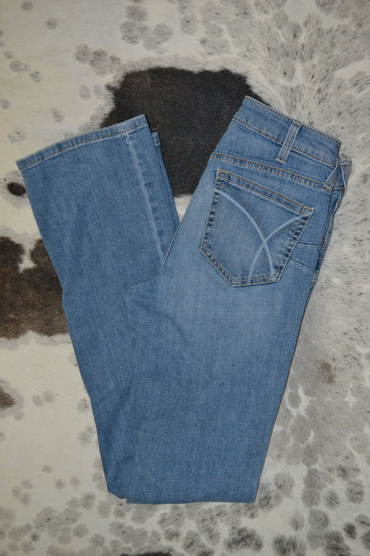 Ariat Size 28L with a 35 Inseam