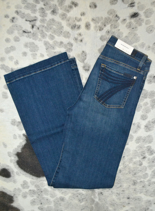 7 For All Mankind Dojos Size 29 with 32 Inseam