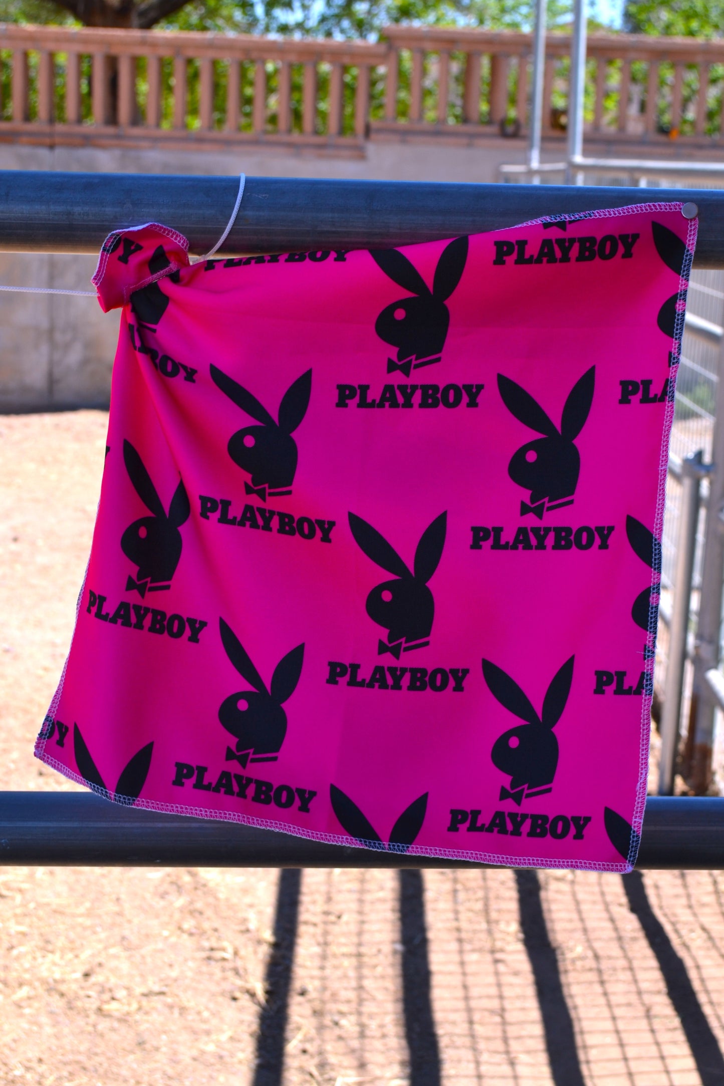Hot Pink Bunny Breakaway Flag