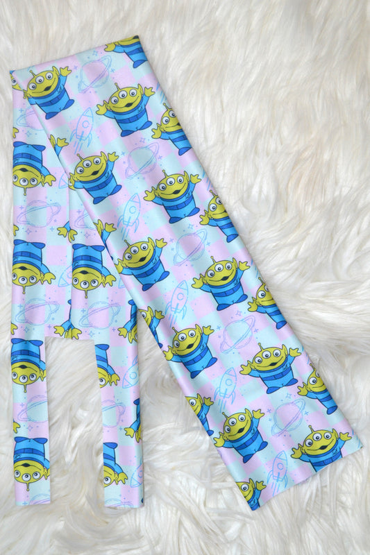 The Claw Alien Tail Bag