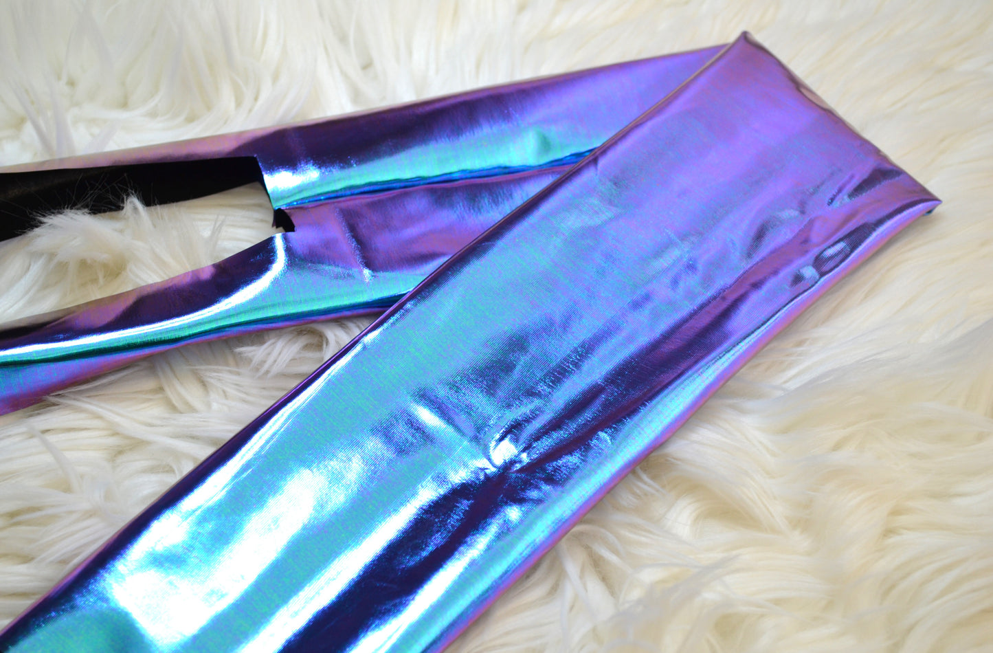 Purple Blue Color Shift Tail Bag Iridescent