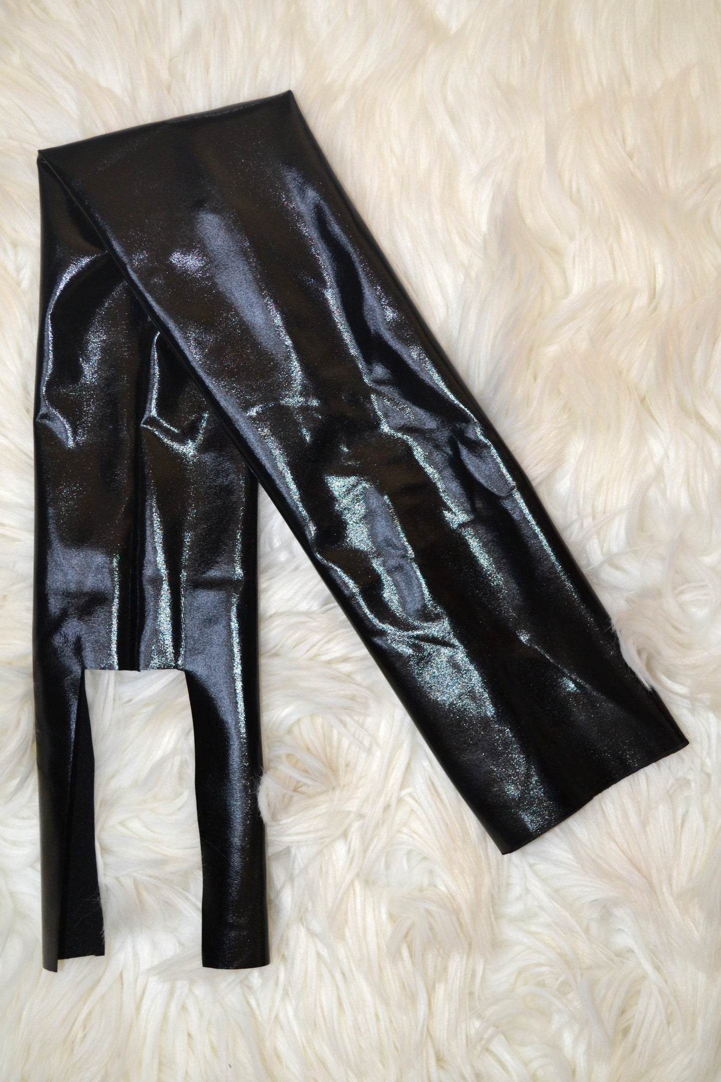 Black Tail Bag Iridescent