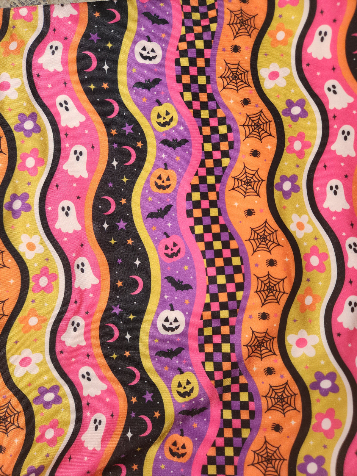 Groovy Halloween Tail Bag