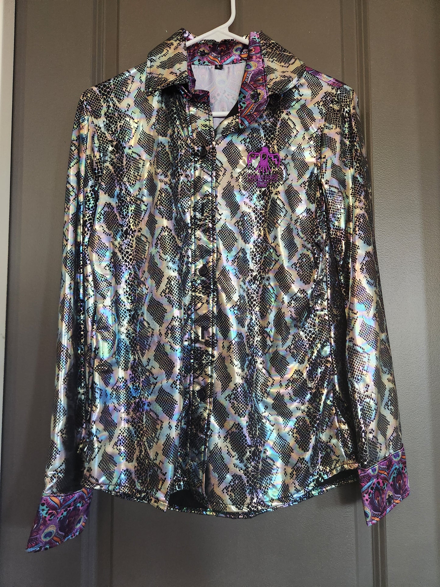 Thunderbird Rodeo Shirt
Peacock Snake Size Large
