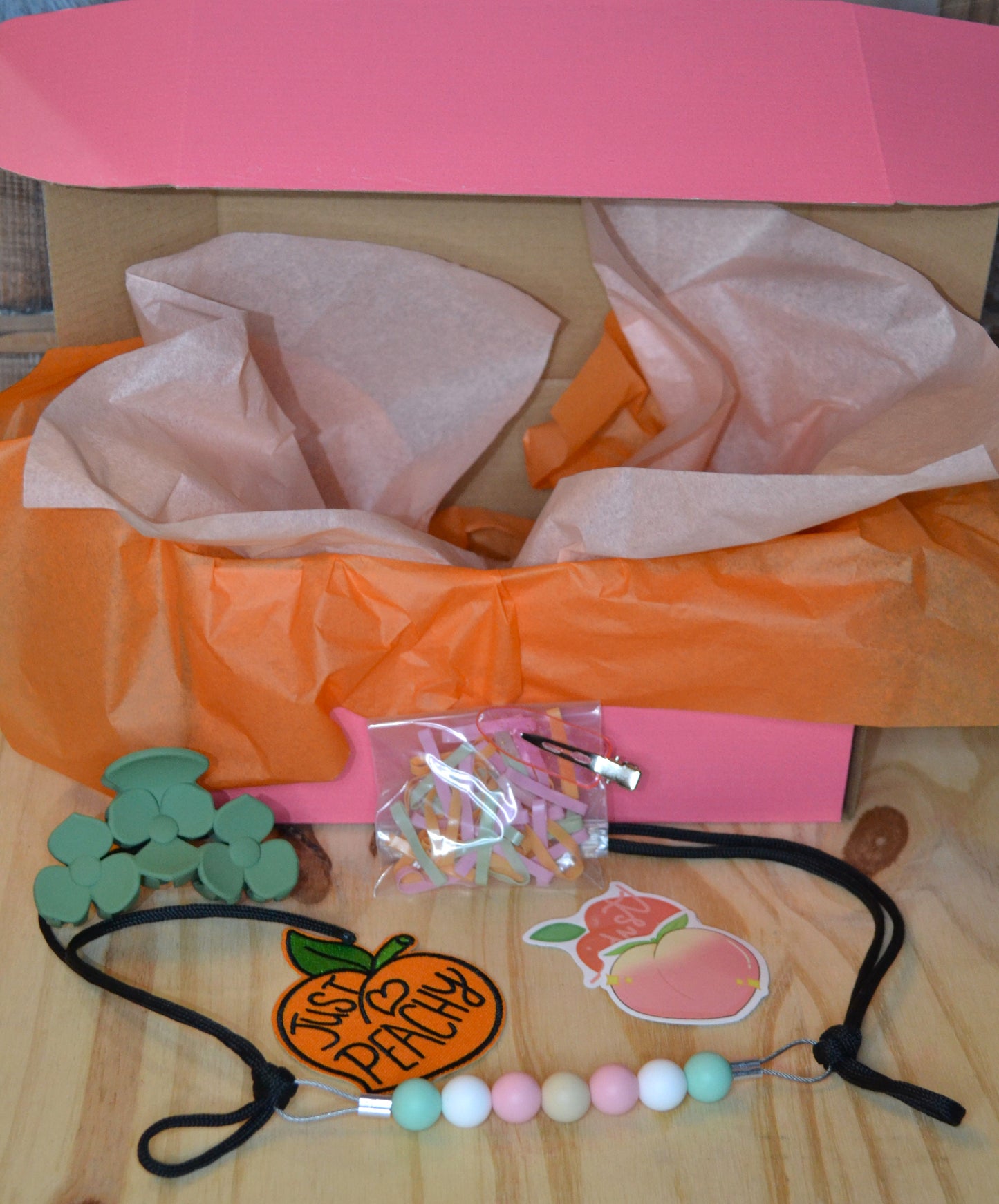 Peach Tail Bag Box